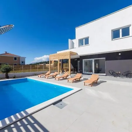 House With A Swimming Pool Pag - 23342 فندق
